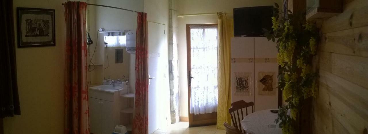 Bed and Breakfast La Gamardaise - M.Millot Gamarde-les-Bains Экстерьер фото